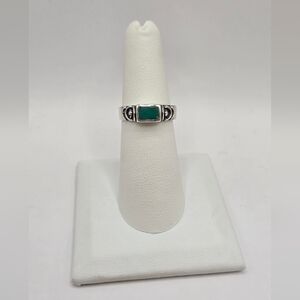 Vintage Sterling Silver And Emerald Band Ring Size 7